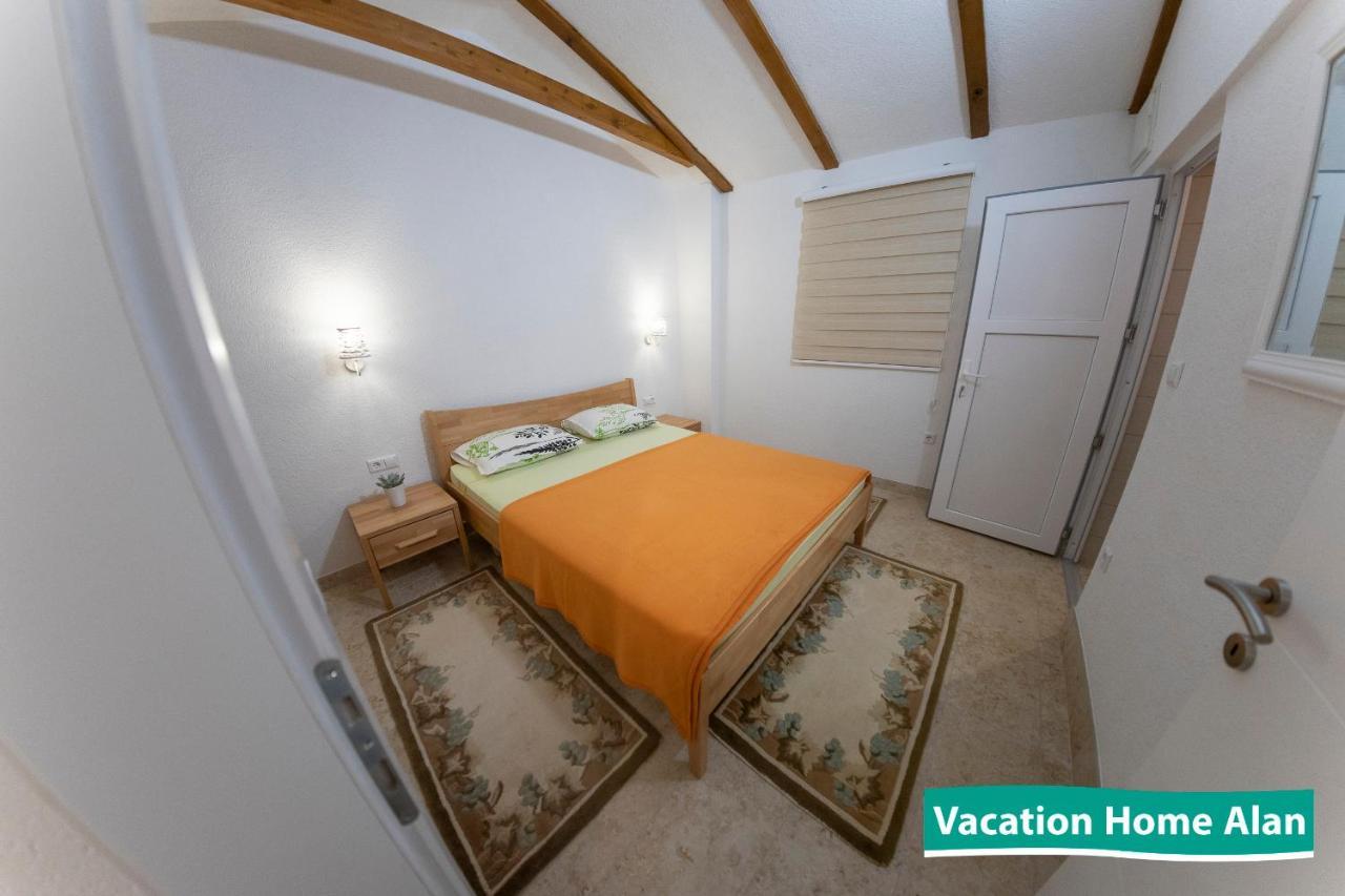 Vacation Home Alan 2 Кулен Вакуф Екстер'єр фото