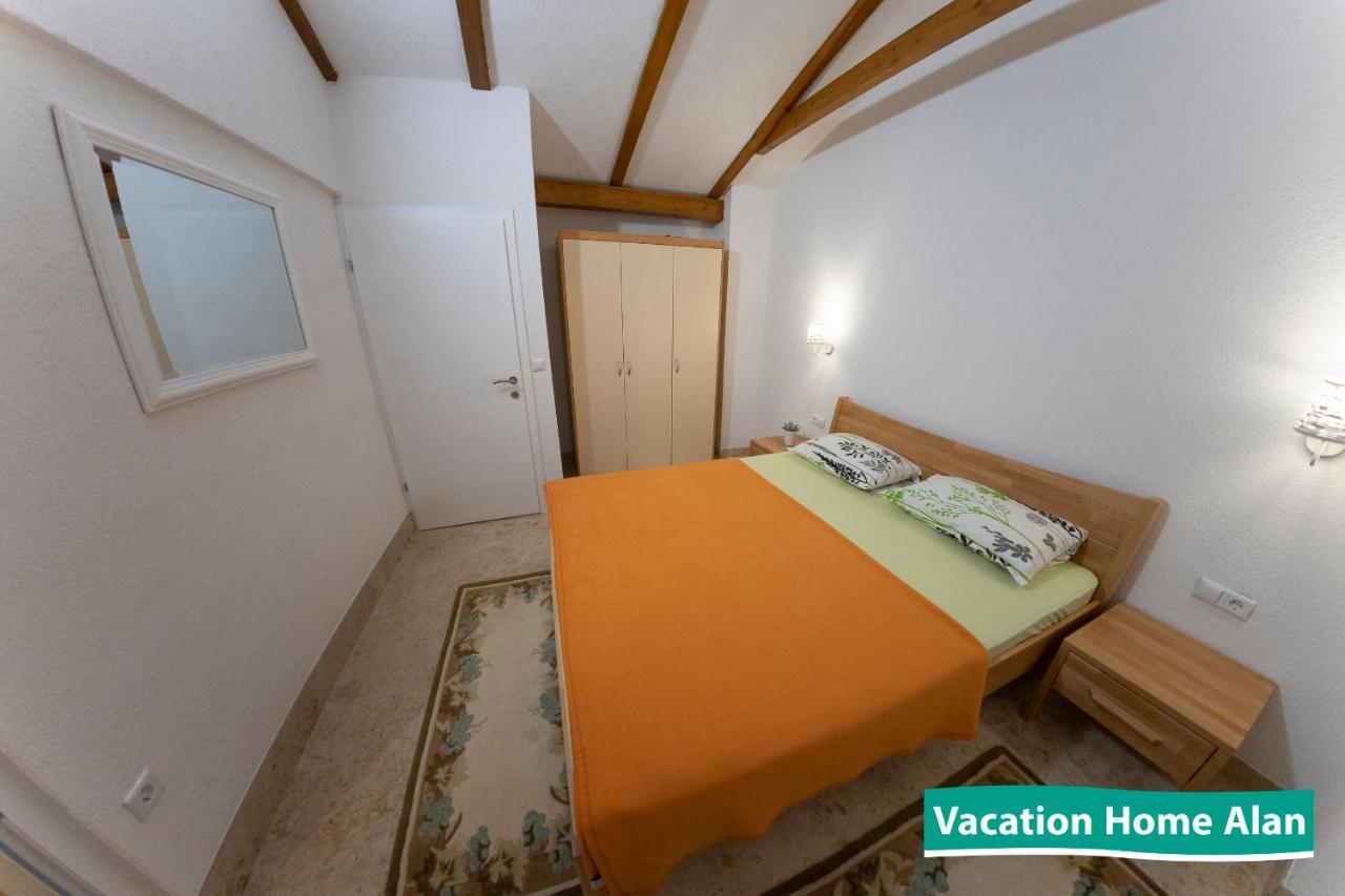 Vacation Home Alan 2 Кулен Вакуф Екстер'єр фото