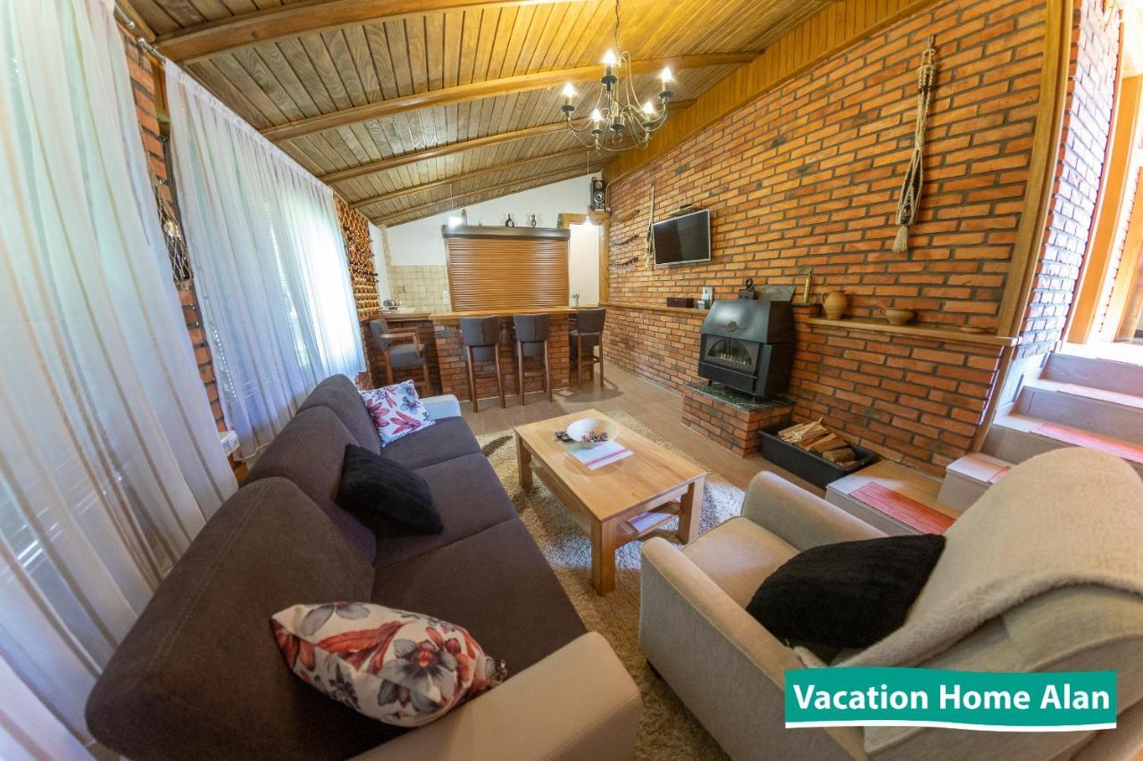 Vacation Home Alan 2 Кулен Вакуф Екстер'єр фото