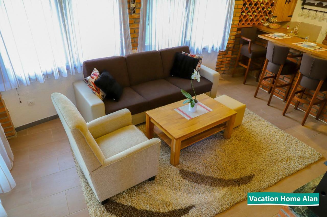 Vacation Home Alan 2 Кулен Вакуф Екстер'єр фото