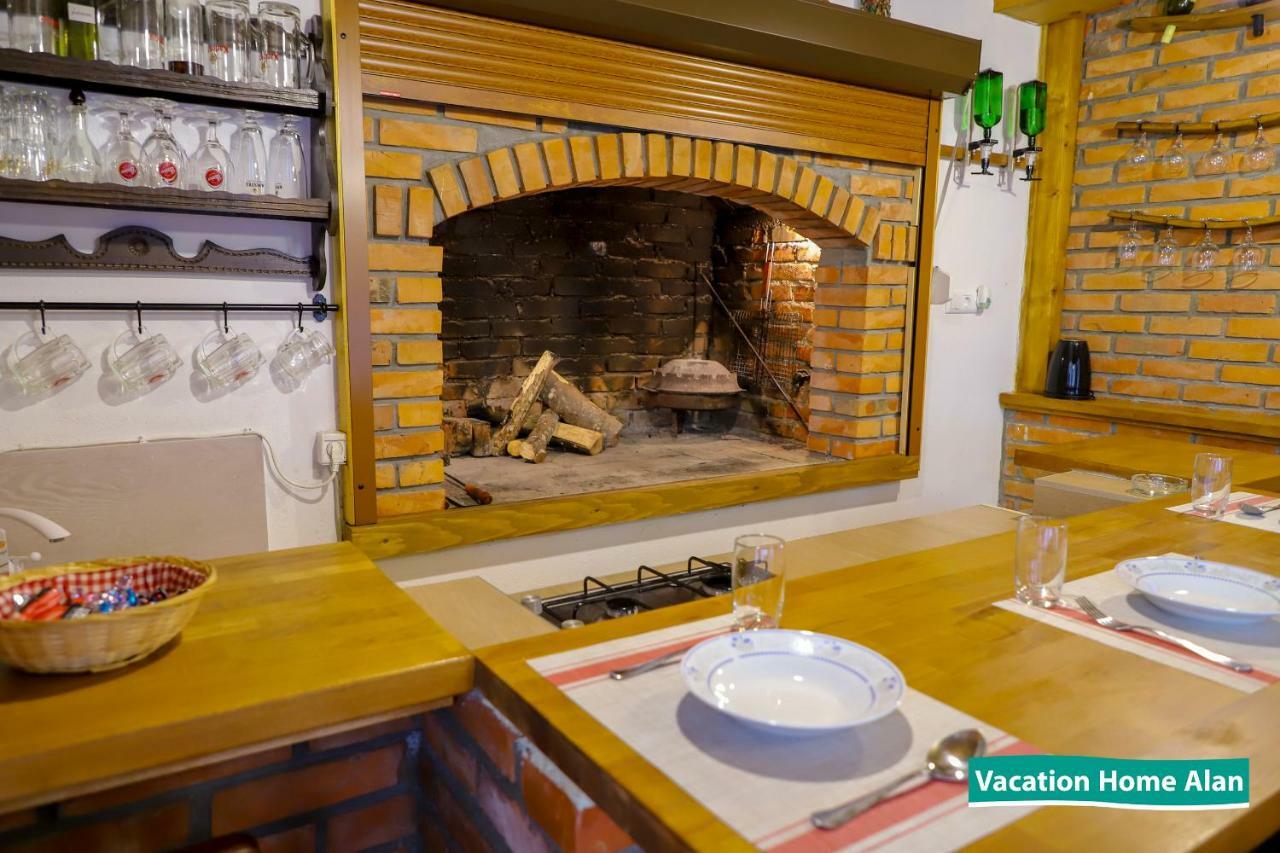 Vacation Home Alan 2 Кулен Вакуф Екстер'єр фото